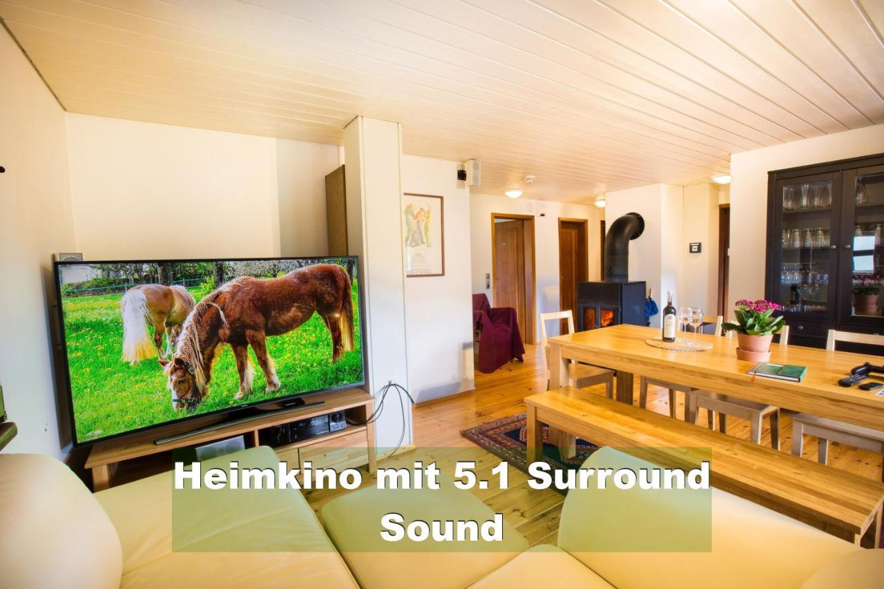 Wohlfuehl-Ferienwohnung 80 Qm, 8 Personen, Aussicht & Heimkino 托特瑙 外观 照片